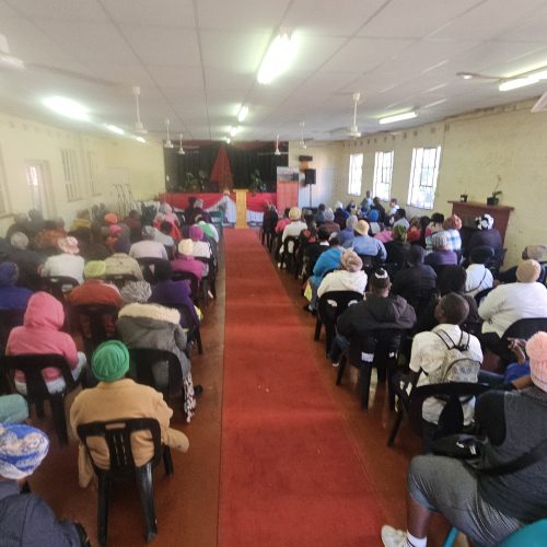 These individuals are not church members, yet more than 100 residents from the surrounding community of 1000 Hills Baptist Church in Bothas Hill, South Africa crowded into the church to hear the gospel.